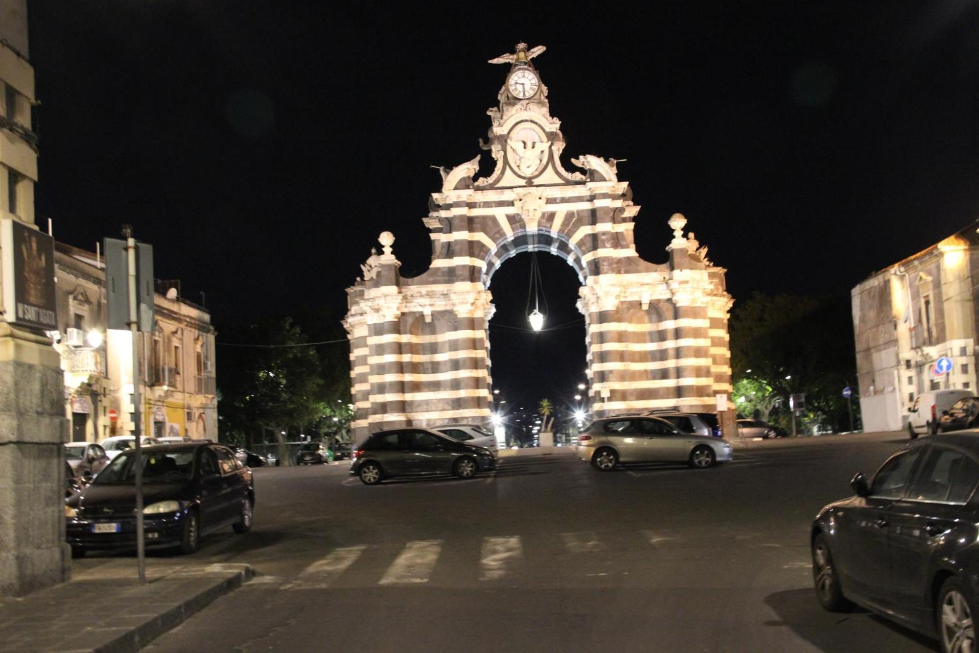 Appartamento Fortino House Catania Luaran gambar